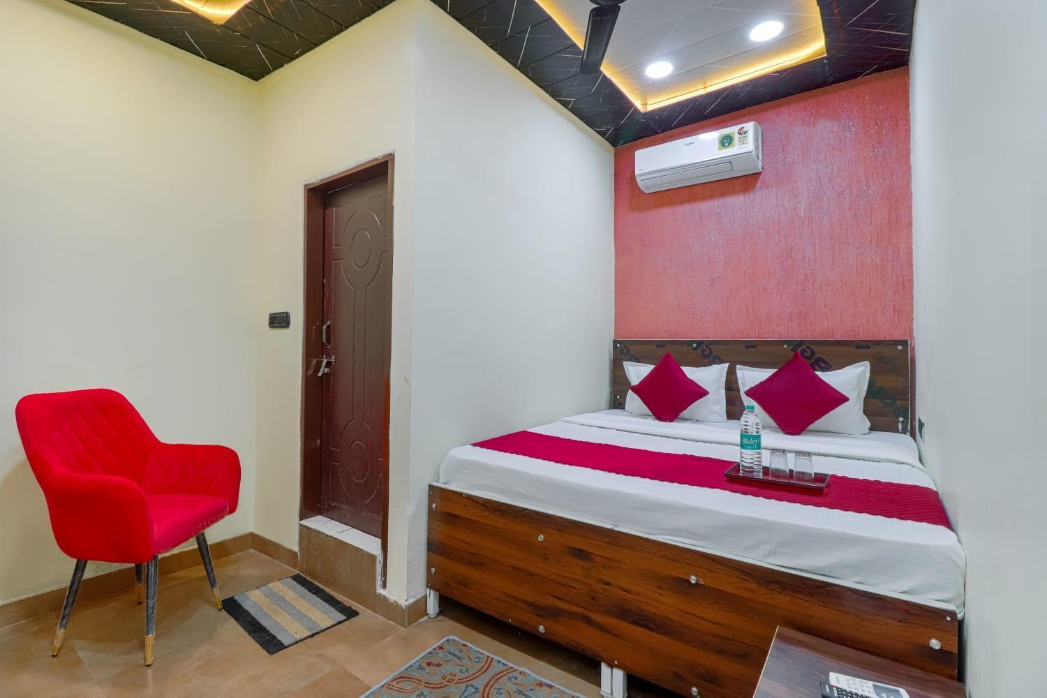 Hotel Krishna Priya Haridwār Exteriör bild