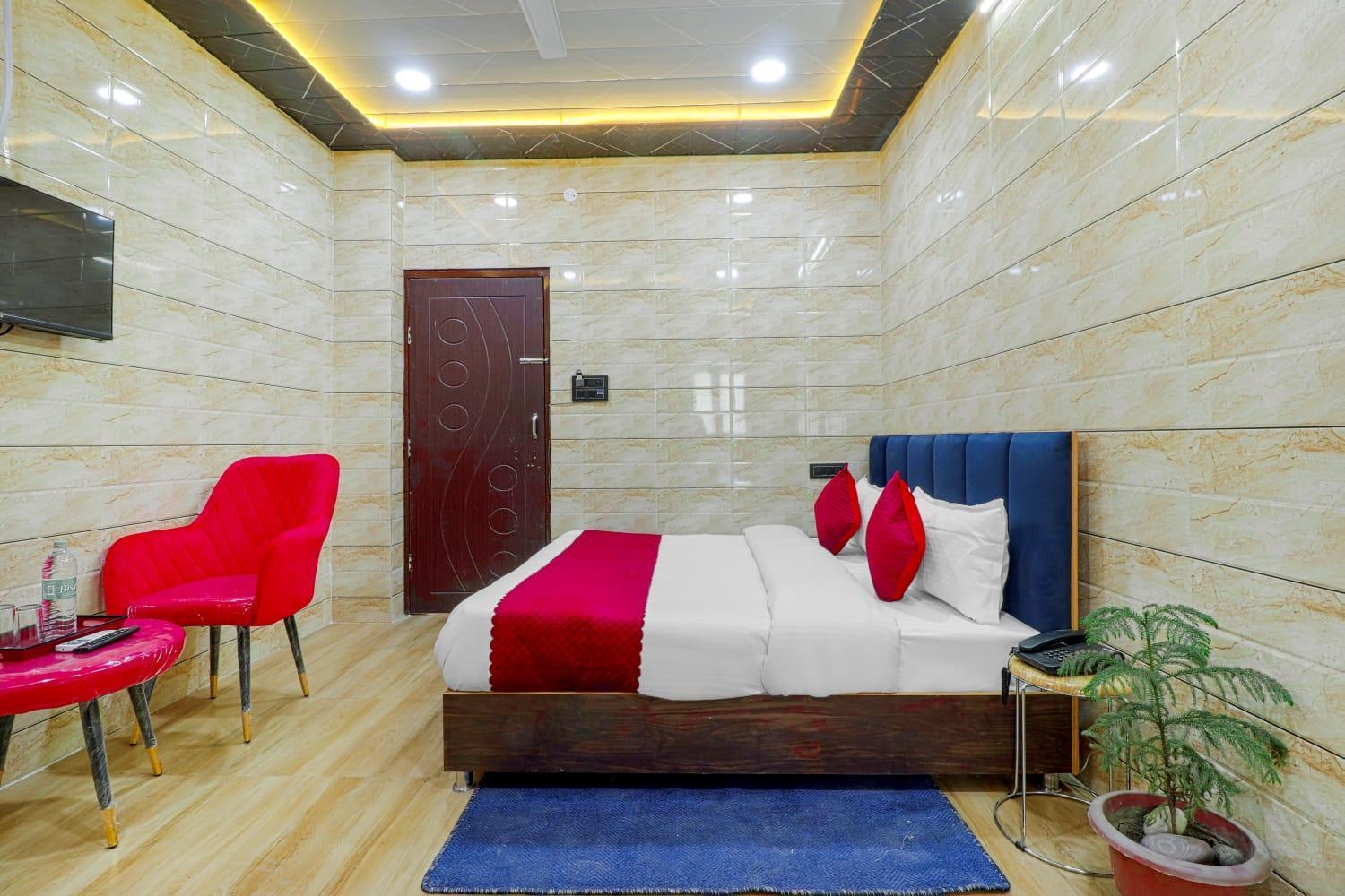 Hotel Krishna Priya Haridwār Exteriör bild