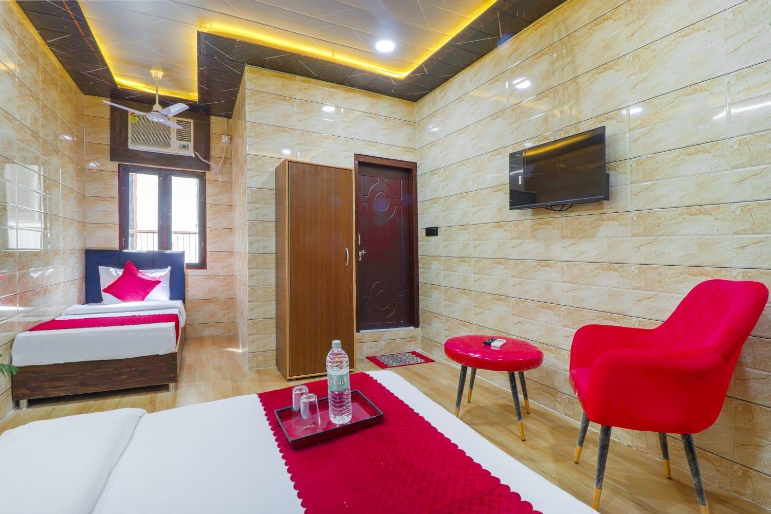Hotel Krishna Priya Haridwār Exteriör bild