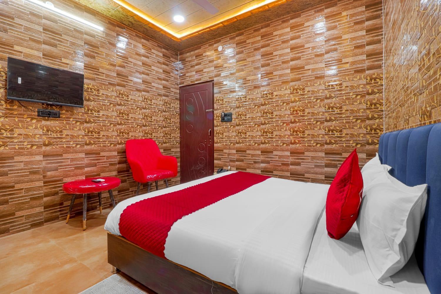 Hotel Krishna Priya Haridwār Exteriör bild