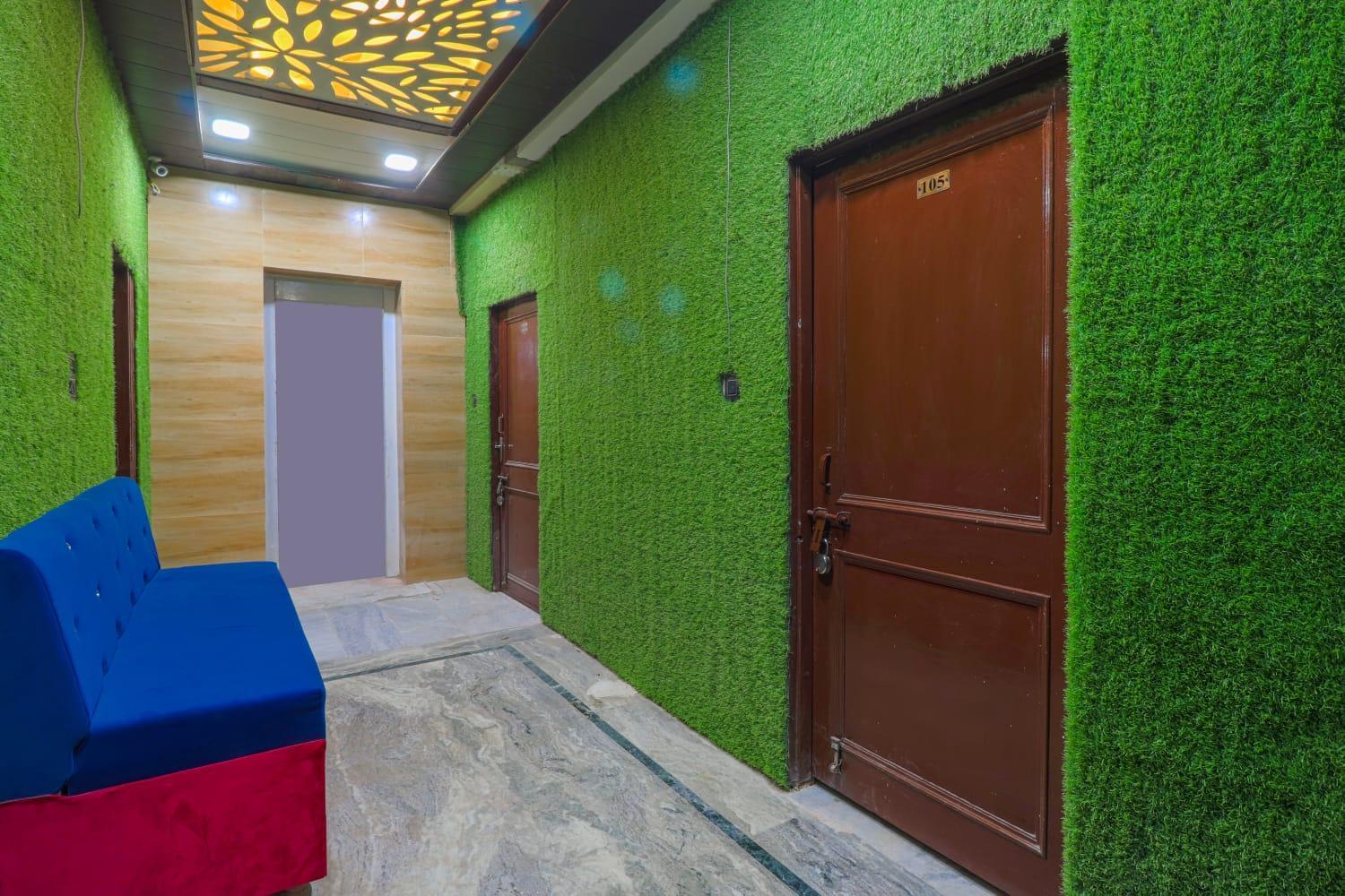 Hotel Krishna Priya Haridwār Exteriör bild